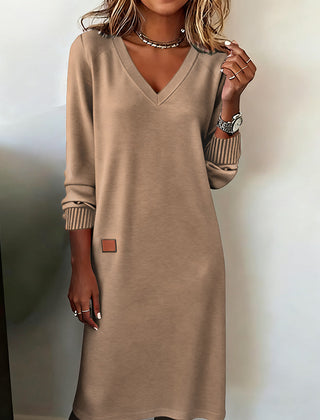 Beige comfortable V-neck midi dress with ribbed 3/4 sleeves and square chest patch