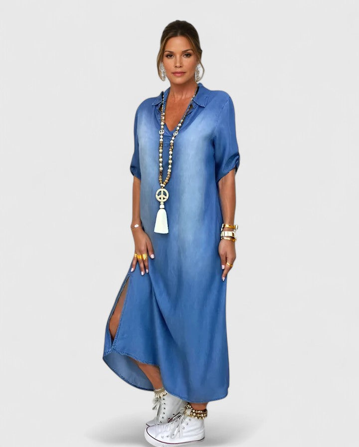 Blue denim dress with V-neck, short sleeves, side slit hem