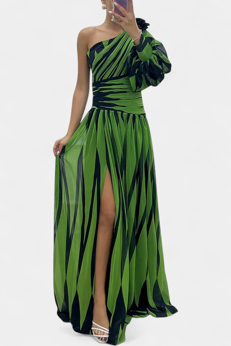 Striped one-shoulder maxi dress in green tones, gathered waist, side slit.