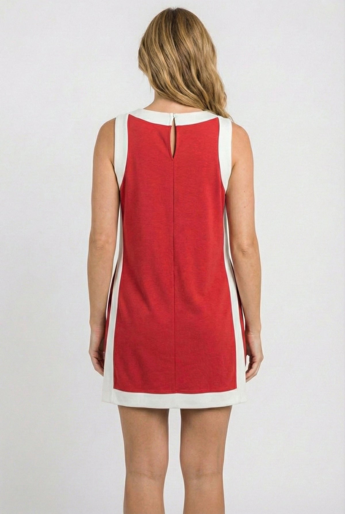 Red sleeveless tunic dress set with keyhole back and white-trim hem